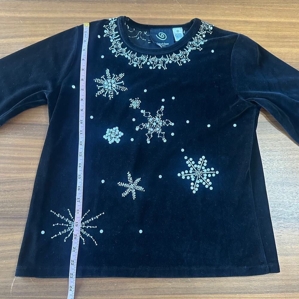 Michael Simon Black Velvet Beaded Snowflake top, Holiday,‎ Christmas, medium - Picture 4 of 8